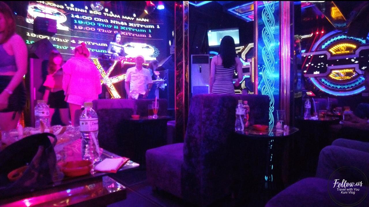 Ruby DJ Café（旧 Café Xì Trum）店内